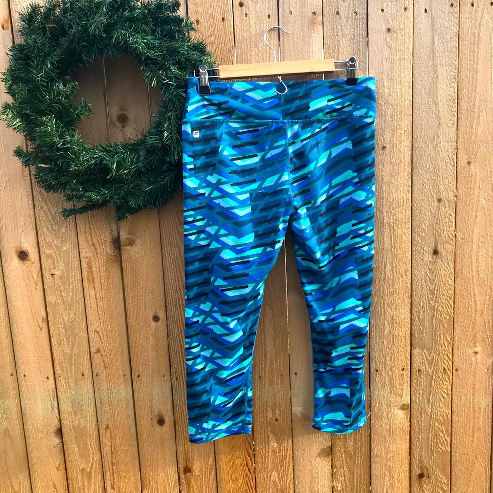 Fabletics | Geometric Cropped Leggings